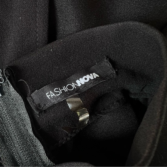 NWOT Long sleeved long blazer jacket with neck collar/cuff - Picture 4 of 4